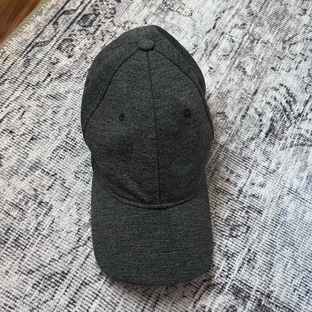 SOLD! Lululemon woman’s dark gray baseball hat - Picture 1 of 3